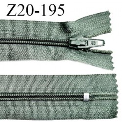 Fermeture zip 20 cm non séparable couleur vert laurier glissière nylon largeur 5 mm longueur 20 cm prix à l'unité