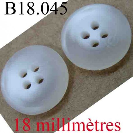 bouton 18 mm couleur blanc et blanc cassé clair marbré 4 trous diamètre 18 mm