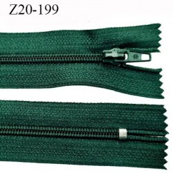 Fermeture zip longueur 20 cm couleur vert bouteille non séparable largeur 2.4 cm glissière nylon largeur  4 mm