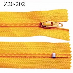 Fermeture zip longueur 20 cm couleur orange clair non séparable largeur 2.4 cm glissière nylon largeur  4 mm