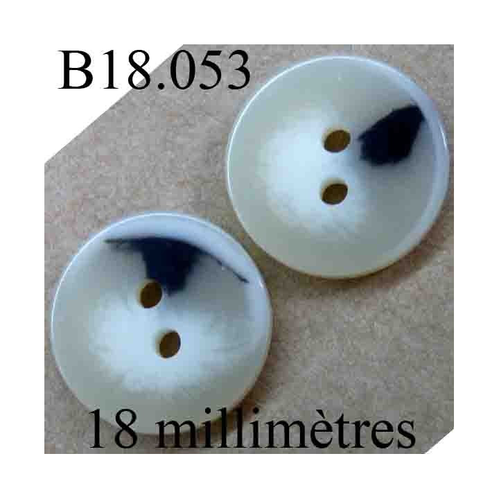 bouton 18 mm couleur noir beige corne et blanc cassé brillant 2 trous diamètre 18 mm