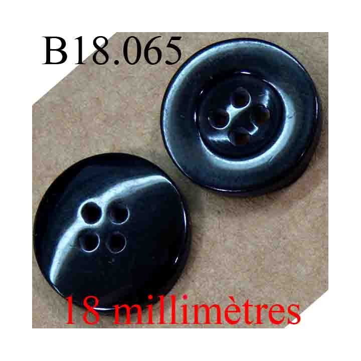 bouton 18 mm couleur noir brillant 4 trous diamètre 18 mm