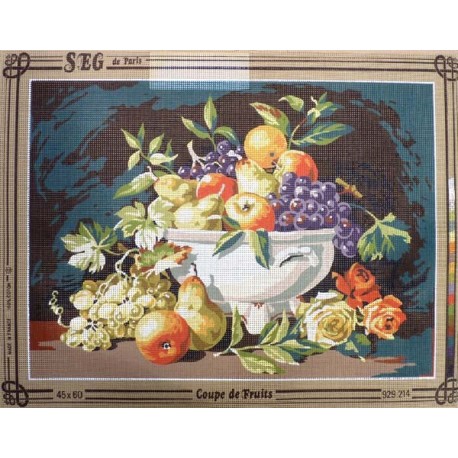 Canevas à broder 45 x 60 cm marque SEG DE PARIS thème NATURE MORTE coupe de fruits fabrication française