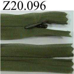 fermeture zip à glissière invisible verte longueur 20 cm couleur vert kaki non séparable zip nylon largeur 2.2 cm