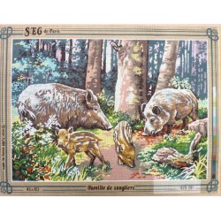Canevas à broder 45 x 60 cm marque SEG DE PARIS thème LA FAMILLE DE SANGLIERS fabrication française