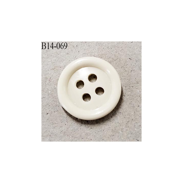 Bouton 14 mm pvc couleur blanc cassé 4 trous diamètre 14 millimètre prix à la pièces