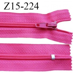 Fermeture zip 15 cm couleur rose fuschia non séparable largeur 2.5 cm glissière nylon largeur 4 mm longueur 15 cm prix à l'unité