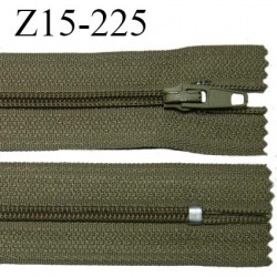 Fermeture zip 15 cm couleur kaki foncé non séparable largeur 2.5 cm glissière nylon largeur 4 mm longueur 15 cm prix à l'unité