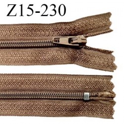 Fermeture zip 15 cm couleur marron clair non séparable largeur 2.5 cm glissière nylon largeur 4 mm longueur 15 cm prix à l'unité