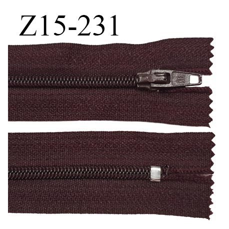 Fermeture zip 15 cm couleur prune non séparable largeur 2.5 cm glissière nylon largeur 4 mm longueur 15 cm prix à l'unité