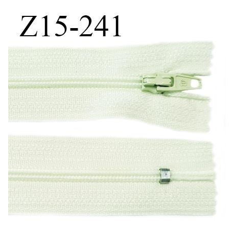 Fermeture zip 15 cm couleur vert pâle non séparable largeur 2.5 cm glissière nylon largeur 4 mm longueur 15 cm prix à l'unité