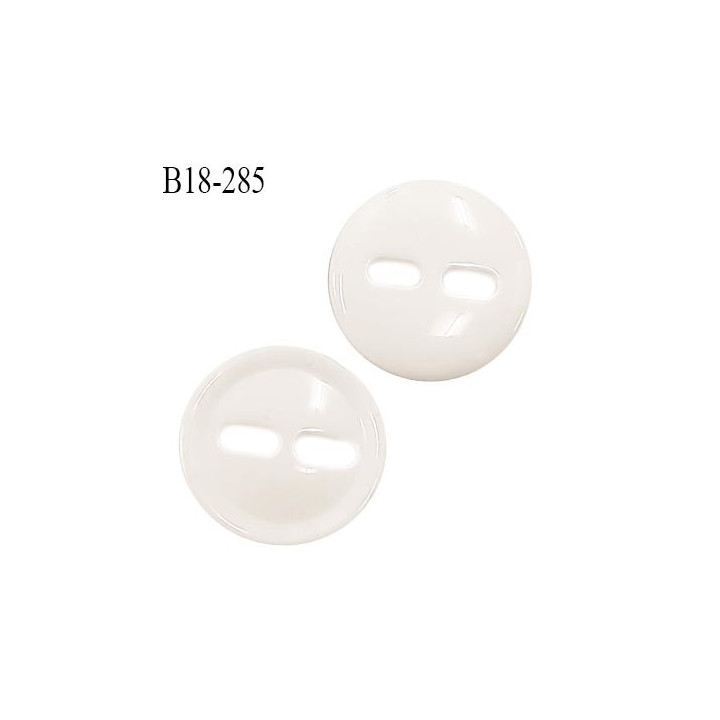 Bouton 18 mm en pvc couleur naturel 2 trous diamètre 18 mm épaisseur 4 mm prix à la pièce