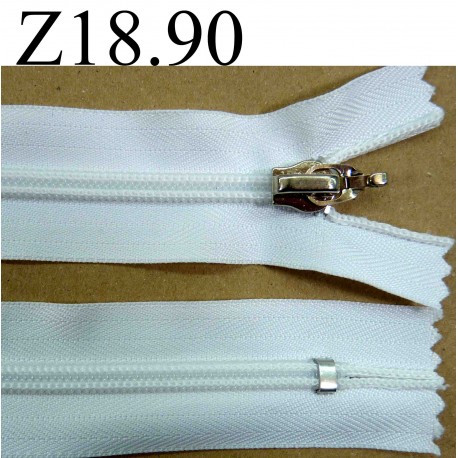 fermeture éclair blanche longueur 18 cm couleur blanc non séparable zip nylon largeur 3,3 cm largeur du zip 6 mm