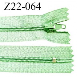 Fermeture zip 22 cm couleur vert menthe à l'eau non séparable zip nylon largeur du zip 6 mm longueur 22 cm prix à l'unité