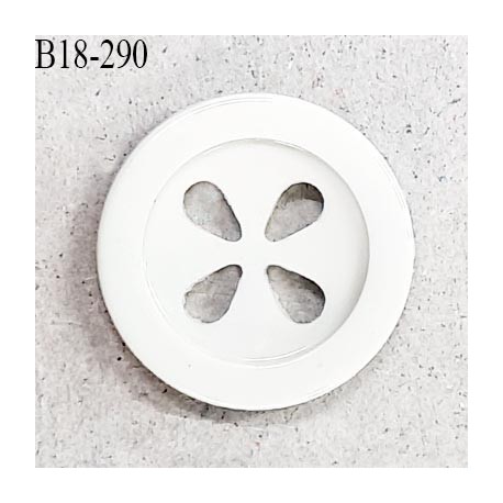 Bouton 22 mm en pvc couleur naturel 4 trous diamètre 22 mm épaisseur 3.8 mm prix à la pièce