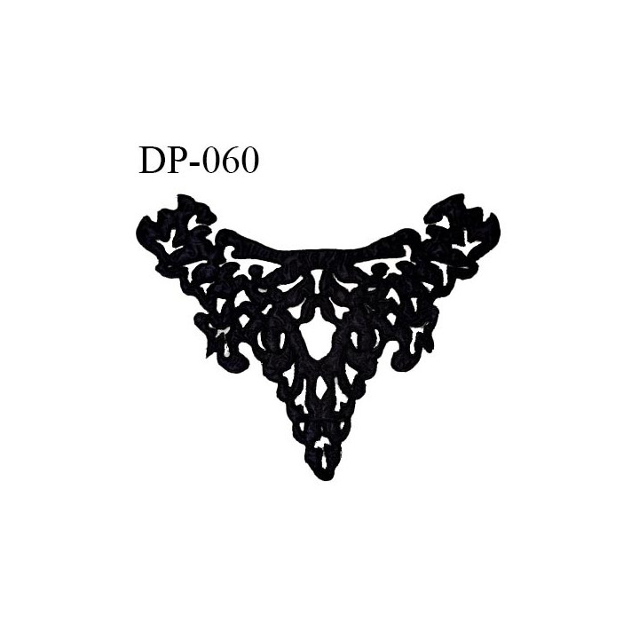 Devant plastron tissu couleur noir sur vinyle doux transparent à coudre largeur max 28.5 cm hauteur 18 cm prix à la pièce