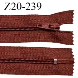 Fermeture zip 20 cm non séparable couleur rouge brun glissière nylon largeur 5 mm longueur 20 cm prix à l'unité