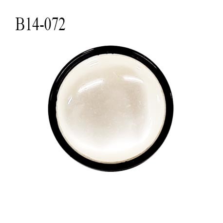 Bouton 14 mm en pvc couleur nacre bombé sur socle noir diamètre 14 mm accroche avec un anneau prix à la pièce