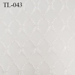 Tissu lycra écru  très haut de gamme 120 gr au m2 largeur 150 cm prix pour 10 cm de longueur et 150 cm de large