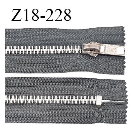 Fermeture zip 18 cm non séparable couleur gris longueur 18 cm largeur 3.3 cm glissière métal couleur argent prix à l'unité