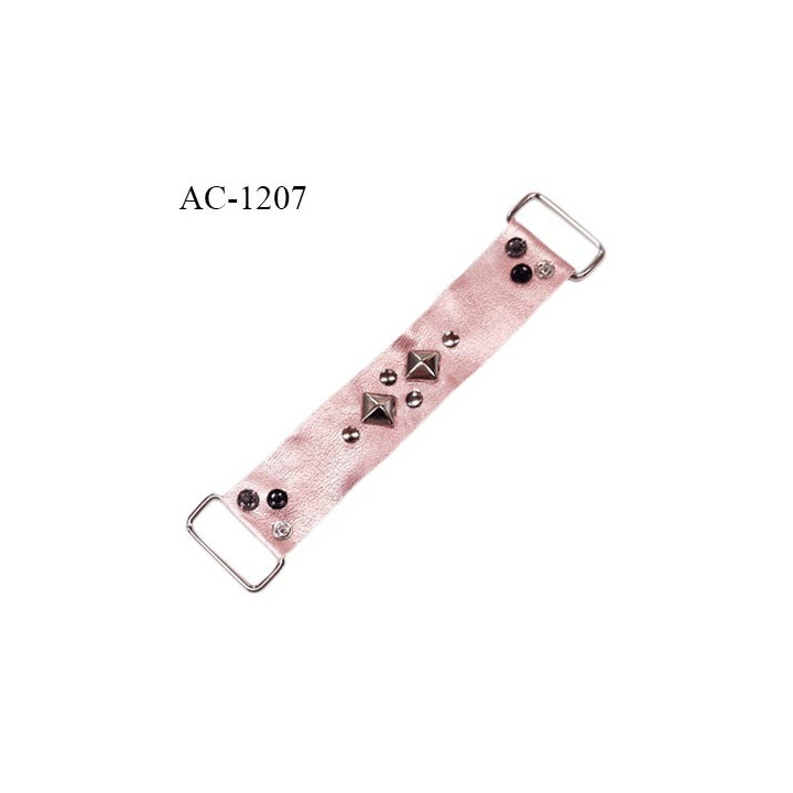 Patte simili cuir couleur rose brillant longueur 15 cm largeur 3 cm très souple prix à la pièce
