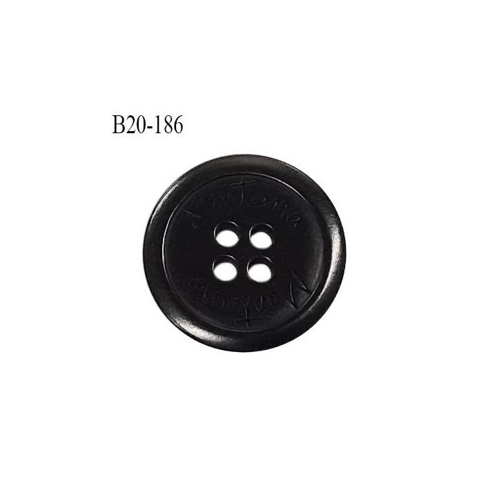 Bouton 20 mm haut de gamme en pvc couleur noir 4 trous inscription Montana diamètre 20 mm épaisseur 3 mm prix à l'unité