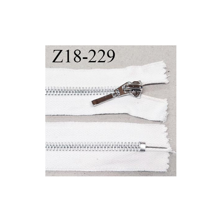 Fermeture zip 18 cm non séparable couleur blanc longueur 18 cm largeur 3.5 cm glissière métal couleur argent prix à l'unité