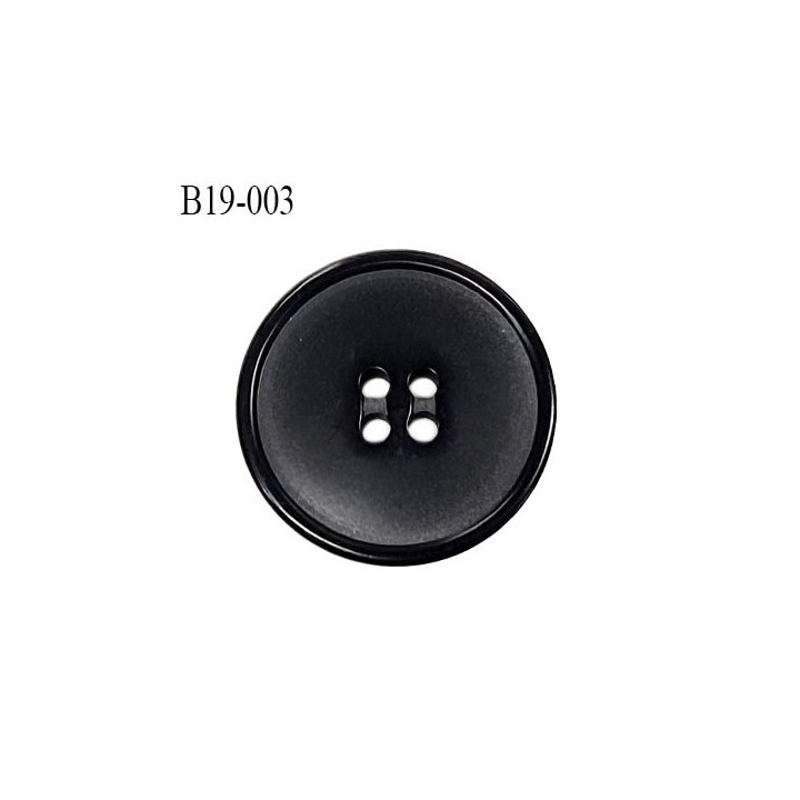 Bouton 19 mm très haut de gamme en pvc avec 4 trous couleur noir fabriqué pour la marque agnès b prix à la pièce