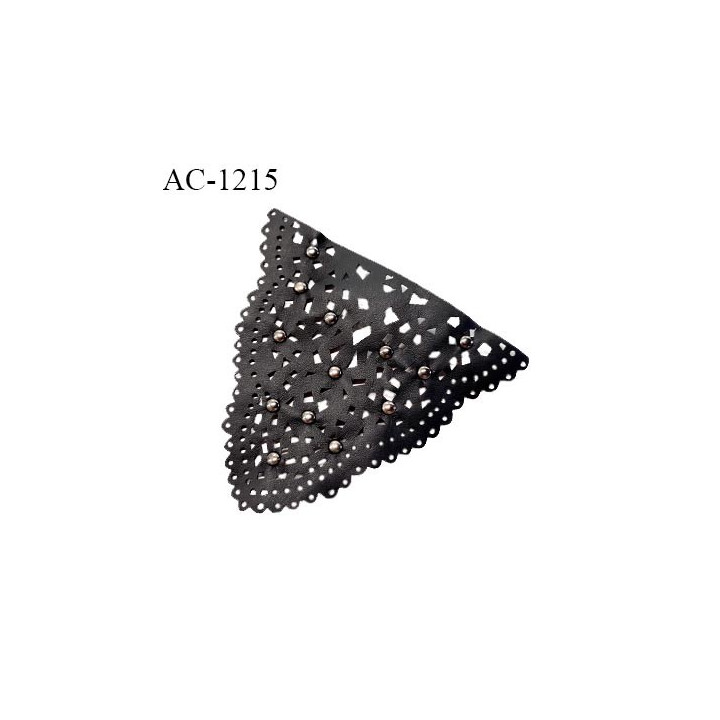 Décor ornement simili cuir noir et clous couleur chrome largeur 12 cm hauteur 10 cm à coudre prix à l'unité