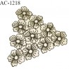 Décor ornement broderie fleurs mordorées sur tulle couleur naturel largeur 16 cm hauteur 16 cm à coudre prix à l'unité