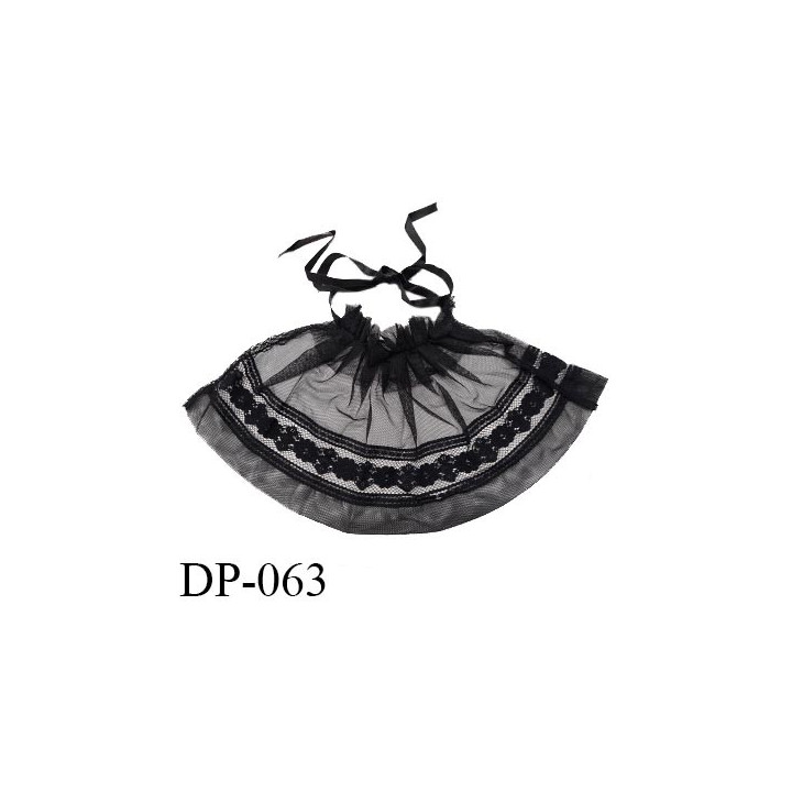 Col devant plastron tulle noir largeur haut 14 cm largeur bas 40 cm hauteur 18 cm attache avec liens satinés prix à l'unité