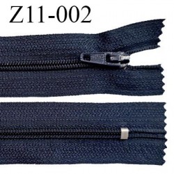 Fermeture zip 11 cm couleur bleu marine non séparable largeur 2.5 cm glissière nylon largeur 4 mm longueur 11 cm prix à l'unité