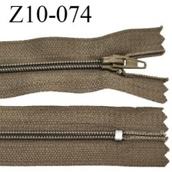 Fermeture zip 10 cm couleur marron kaki non séparable largeur 2.5 cm glissière nylon largeur 4 mm longueur 10 cm prix à l'unité