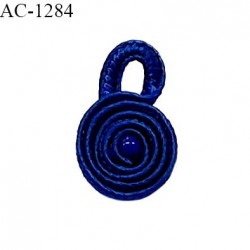 Décor lingerie ornement motif passementerie escargot et boucle couleur nuit bleue avec perle au centre prix à la pièce