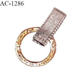 Boucle satin haut de gamme couleur fumé longueur 14 mm largeur 6 mm sur anneau en métal rose gold prix à l'unité