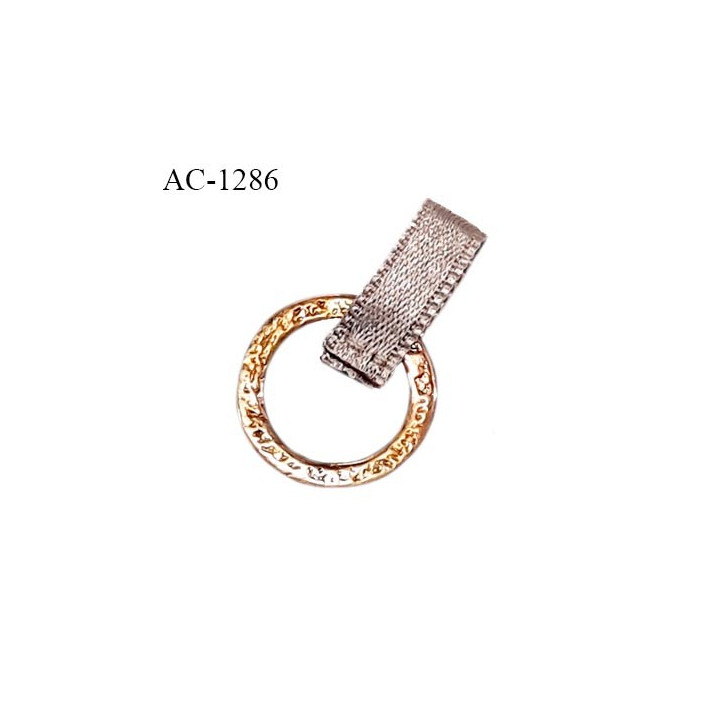 Boucle satin haut de gamme couleur fumé longueur 14 mm largeur 6 mm sur anneau en métal rose gold prix à l'unité