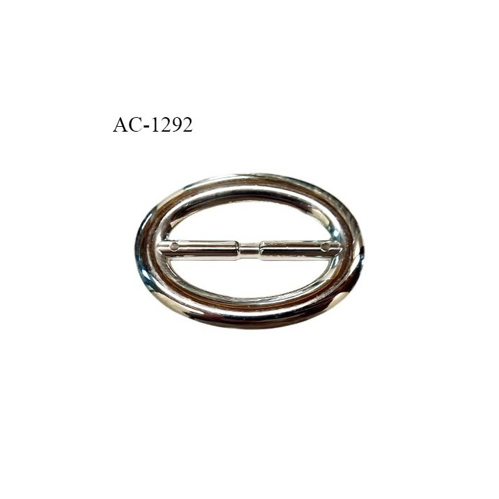 Grande boucle en pvc couleur chrome longueur 78 cm largeur 52 cm épaisseur 5 mm prix à la pièce