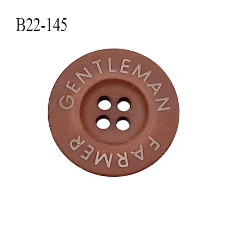 Bouton 22 mm en pvc couleur marron clair inscription Gentleman Farmer 4 trous diamètre 22 mm épaisseur 4 mm prix à la pièce