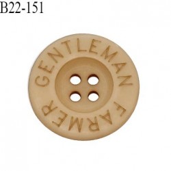 Bouton 22 mm en pvc couleur beige foncé inscription Gentleman Farmer 4 trous diamètre 22 mm épaisseur 4 mm prix à la pièce