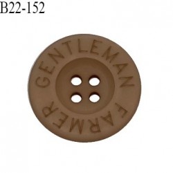 Bouton 22 mm en pvc couleur marron inscription Gentleman Farmer 4 trous diamètre 22 mm épaisseur 4 mm prix à la pièce