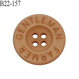 Bouton 22 mm en pvc couleur caramel inscription Gentleman Farmer 4 trous diamètre 22 mm épaisseur 4 mm prix à la pièce