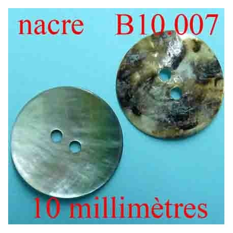 bouton 10 mm en nacre superbe