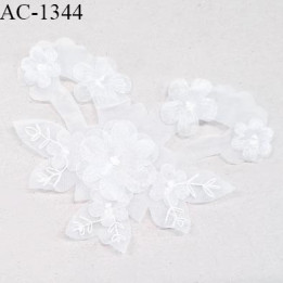 Décor ornement accessoire motif floral synthétique couleur naturel en transparence et lumineux prix à la pièce