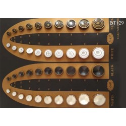 Plaque de 40 boutons bombés pour création unique le plus gros diamètre 35 mm et le plus petit diamètre 12 mm