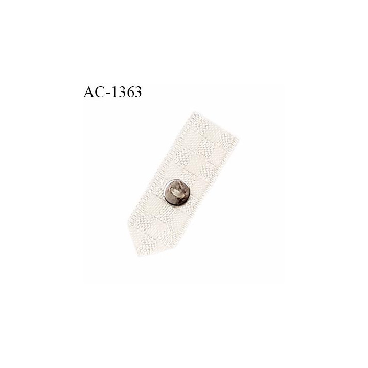 Décor lingerie cravate ruban damier largeur 10 mm hauteur 30 mm couleur naturel avec bouton métal prix à l'unité