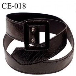 Ceinture 110 cm style vinyle couleur brun longueur 110 cm largeur 4 cm épaisseur 2.5 mm prix à l'unité