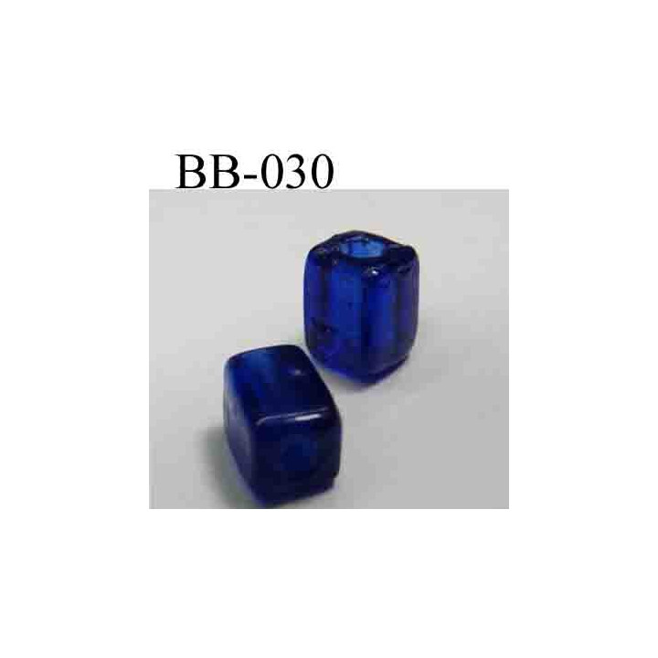 perle rectangle biche de bere en verre percée hauteur 7 mm largeur 5 mm couleur bleu vendu a la pièce