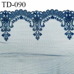 Dentelle 18 cm brodée sur tulle extensible couleur bleu irisé haut de gamme douce agréable au toucher prix pour un mètre