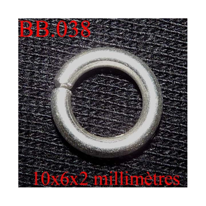 anneaux BICHE DE BERE en métal 10 millimètres par 6 millimètres et par 2 millimètres d'épaisseur  POUR  CREER VOS BIJOUX