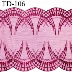 Dentelle 23 cm brodée sur tulle extensible couleur magenta haut de gamme largeur 23 cm prix pour 10 cm